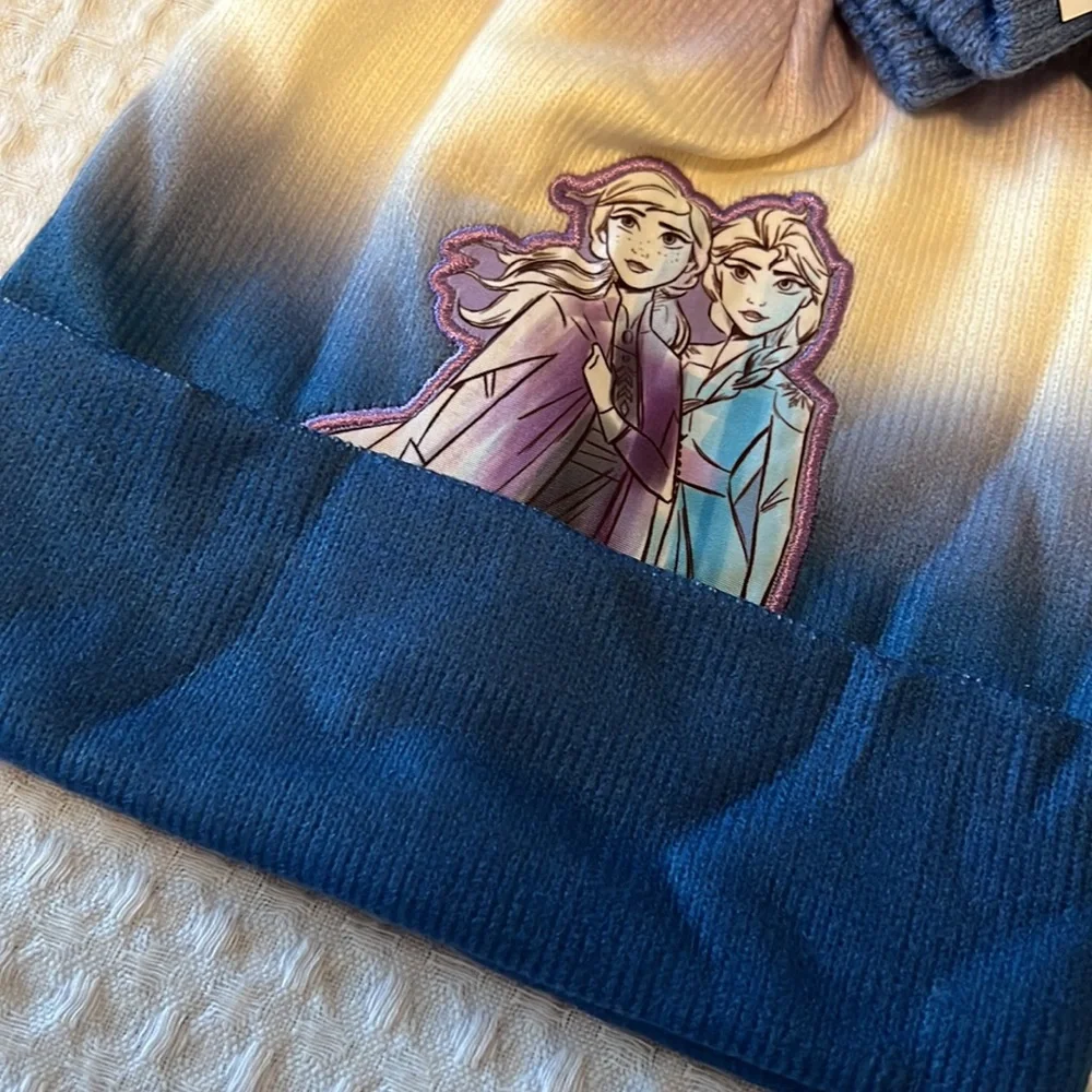 Disney Frozen Girls Cuff Pom Beanie and Gloves Set New With Tags